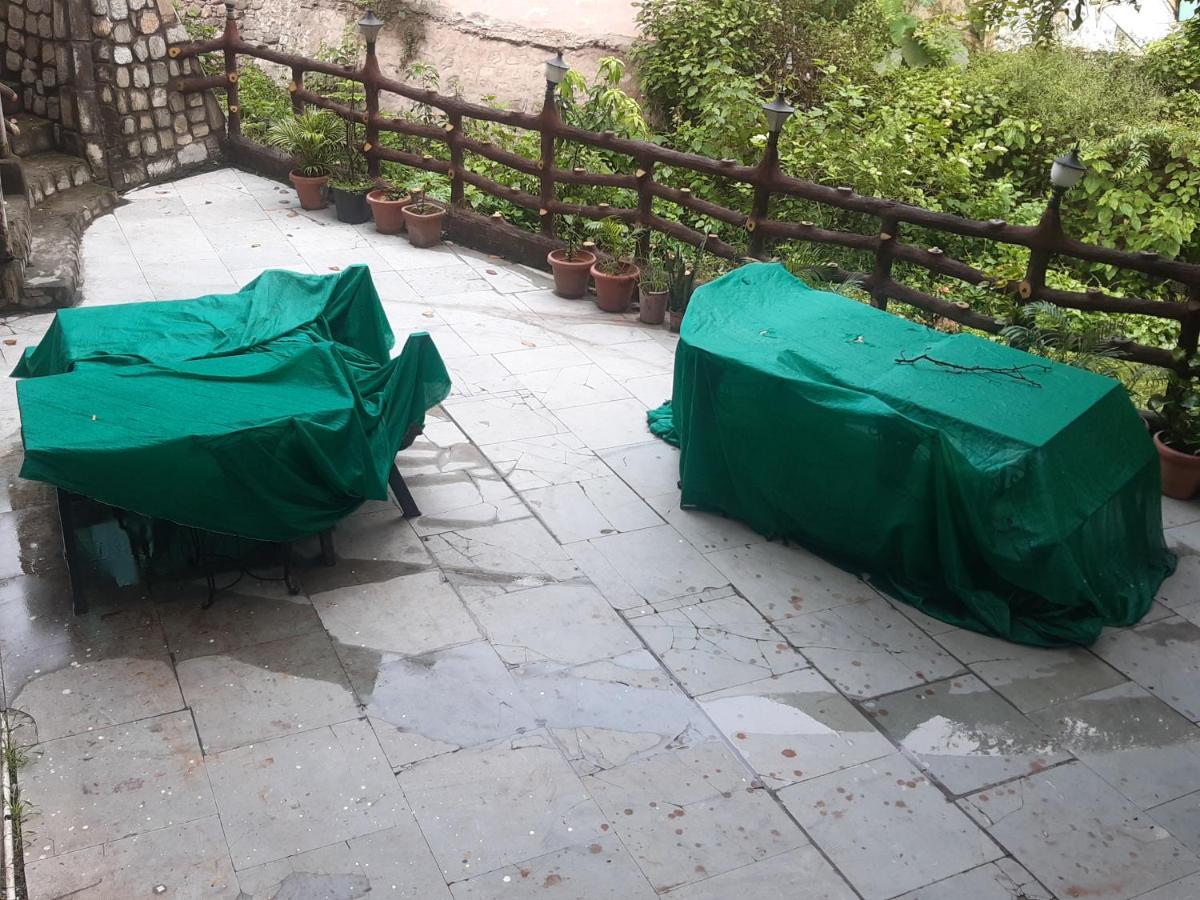 Zostel Rishikesh, Laxman Jhula Hostel Ngoại thất bức ảnh