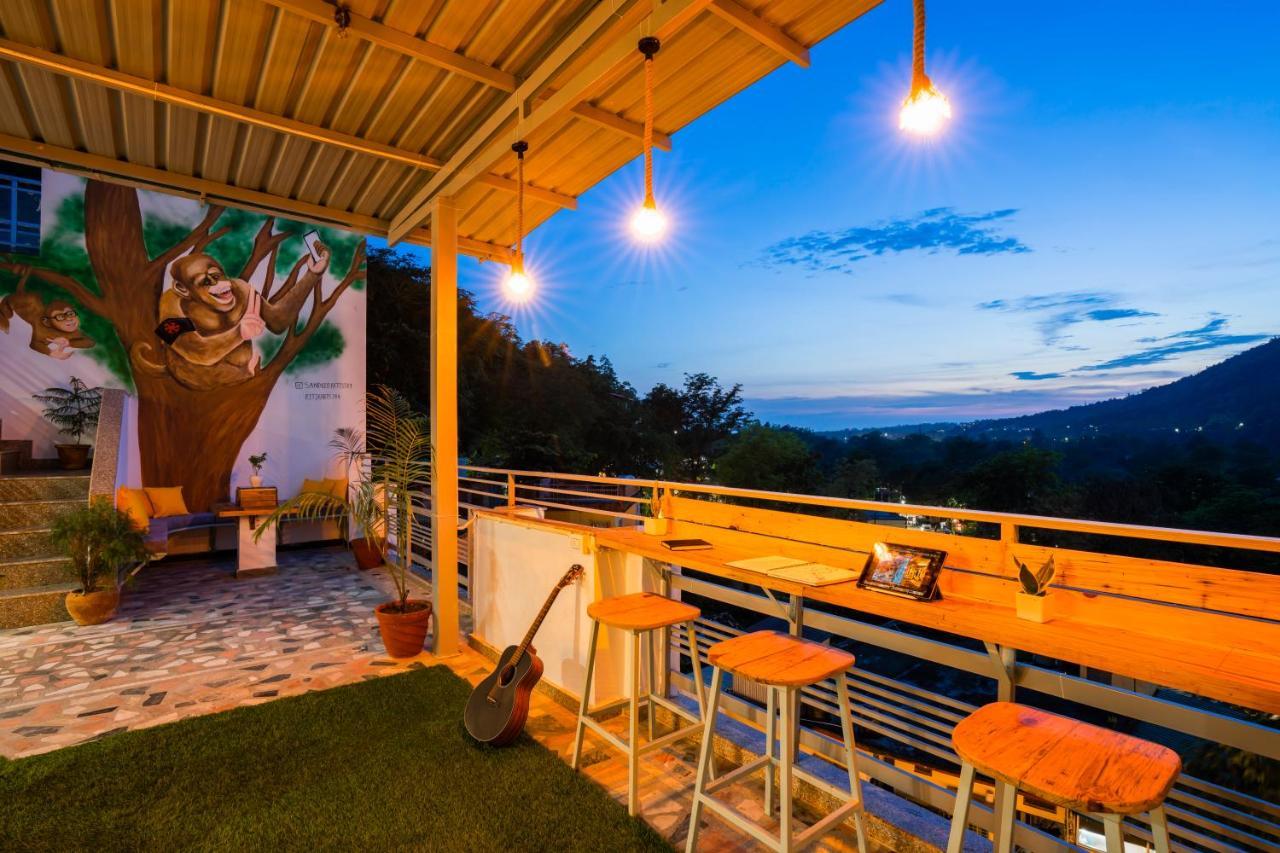 Zostel Rishikesh, Laxman Jhula Hostel Ngoại thất bức ảnh