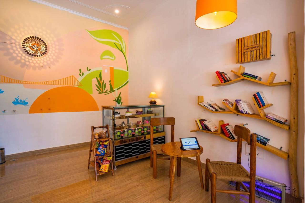Zostel Rishikesh, Laxman Jhula Hostel Ngoại thất bức ảnh